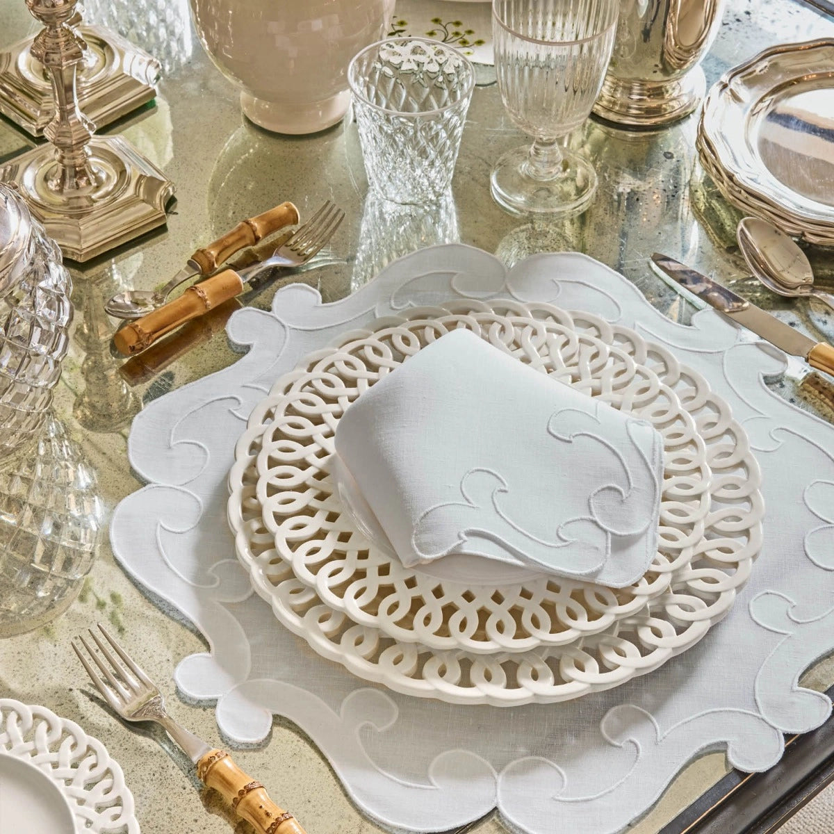 Luxury Designer Contemporary Interior Design Furniture for your best DINNER DATE