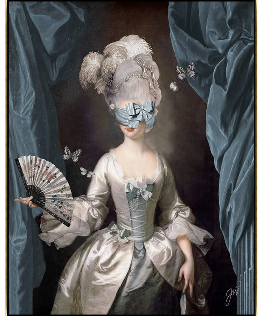 MISS FANCY PANTS - beautiful and glamorous blue and gold living room Rumie room design