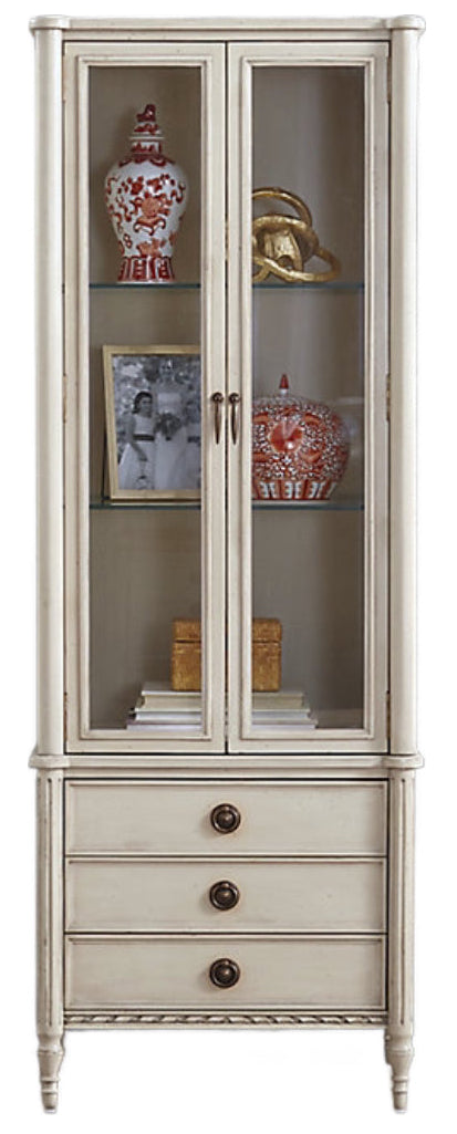 VINTAGE LULLABY - A stunning vintage styled RUMIE design with new luxury furniture with an old soul