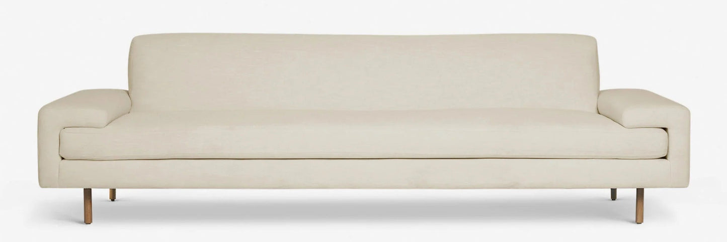 GLAMOUR GIRL - HOLLYWOOD REGENCY design luxury living room furniture and decor