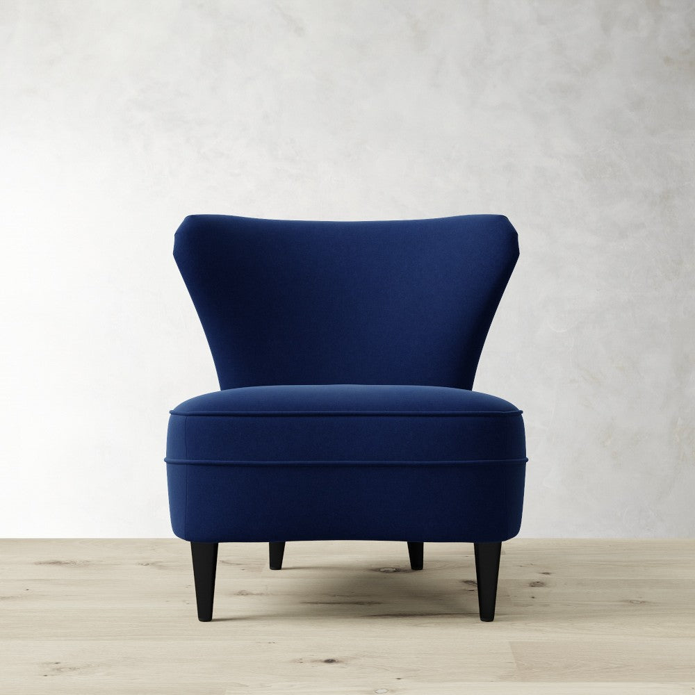 MISS FANCY PANTS - beautiful and glamorous blue and gold living room Rumie room design